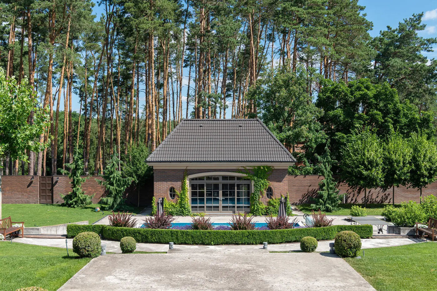 Detailed modern residential landscape